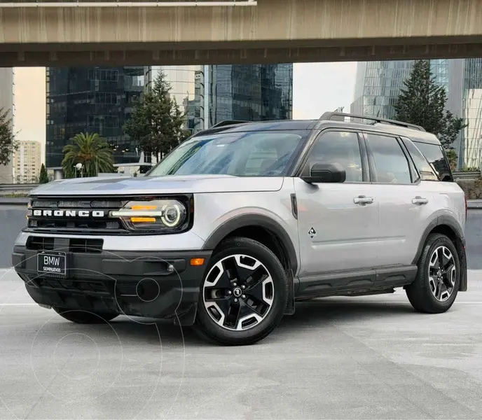 Foto Ford Bronco Sport Outer Banks usado (2021) color Plata financiado en mensualidades(enganche $105,380 mensualidades desde $10,396)