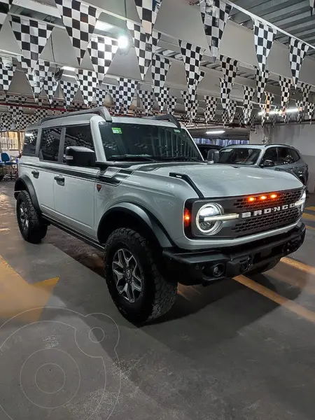 Foto Ford Bronco Sport Badlands usado (2022) color Azul Glaciar precio $959,000