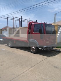 Foto Ford Cargo 815 Chasis usado (2005) color Rojo precio u$s3.800