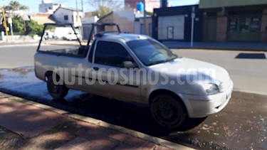 Ford Courier Pick up Da Ac usado (2010) color Plata Columbia precio $300.000