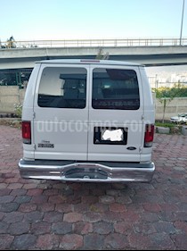 Foto Ford Econoline E-350 Wagon 5.4L V8 (15 Pasajeros) usado (2005) color Blanco precio $120,000