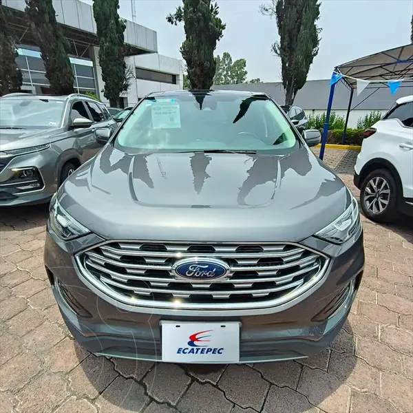 Foto Ford Edge SEL Plus usado (2021) color Gris precio $528,000