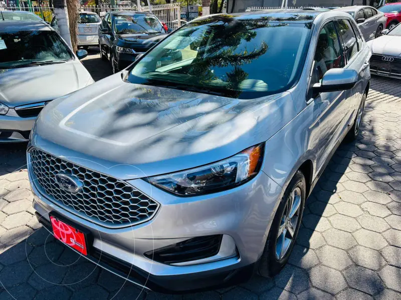 Foto Ford Edge SEL Plus usado (2023) color Plata precio $515,000