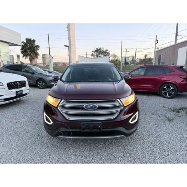 Foto Ford Edge SEL PLUS usado (2017) color VINO precio $250,000