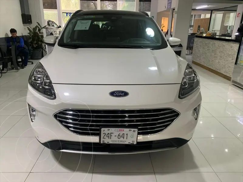 Foto Ford Escape Hibrida Titanium usado (2021) color Blanco precio $430,000