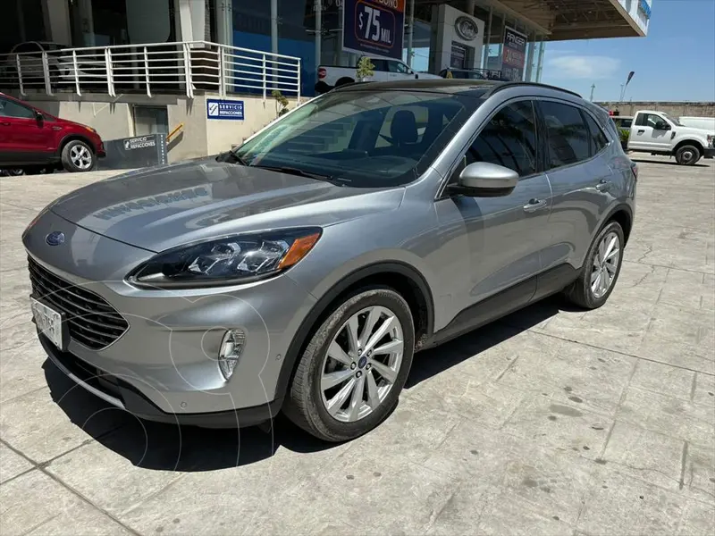 Foto Ford Escape Hibrida Titanium usado (2022) color Plata precio $698,000