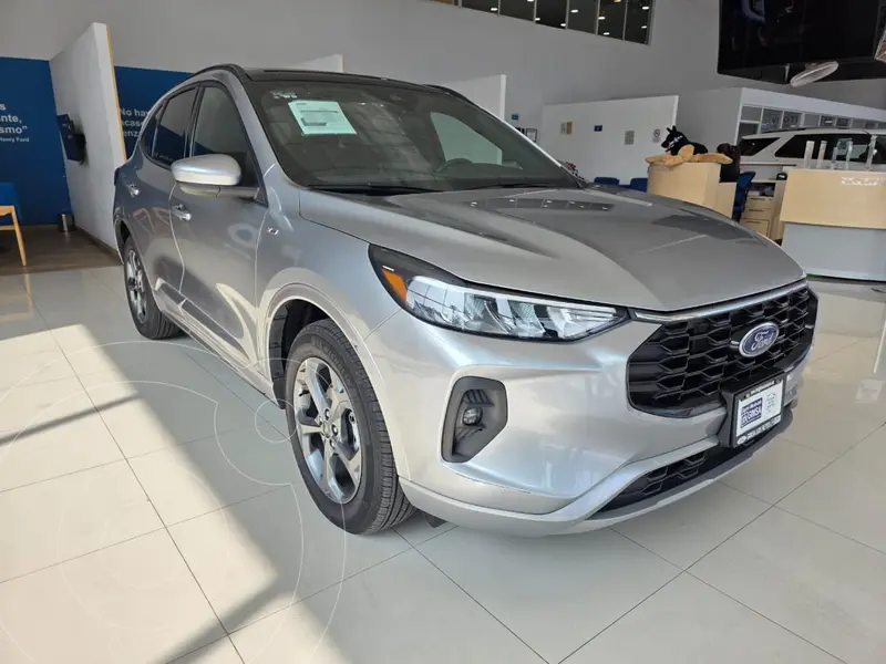 Foto Ford Escape Hibrida ST Line Select usado (2024) color Plata Estelar financiado en mensualidades(enganche $133,854 mensualidades desde $10,743)