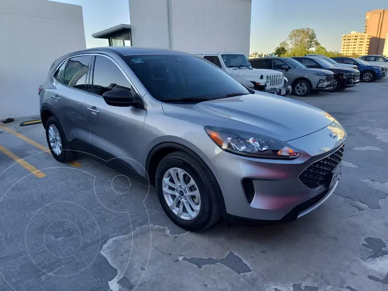 Foto Ford Escape Hibrida SE usado (2022) color Gris precio $498,000