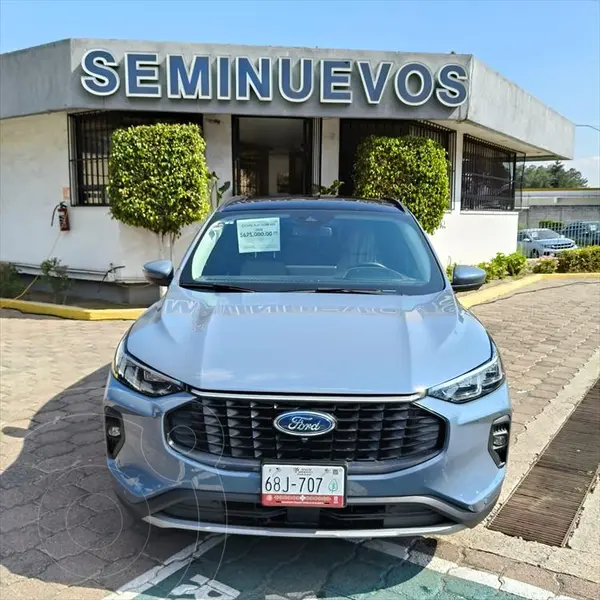 Foto Ford Escape Hibrida Platinum usado (2024) color Azul precio $599,000
