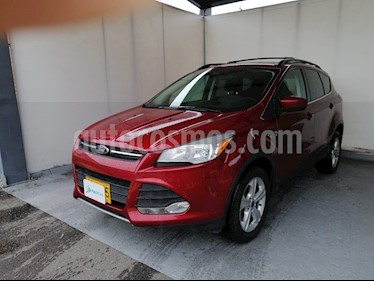 foto Ford Escape 2.0L SE 4x4 usado (2013) color Rojo Rubí precio $45.989.999