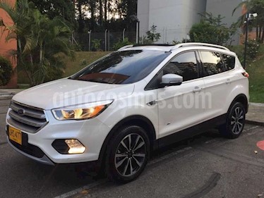 foto Ford Escape 2.0L Titanium 4x4 usado (2017) color Blanco precio $45.000.000