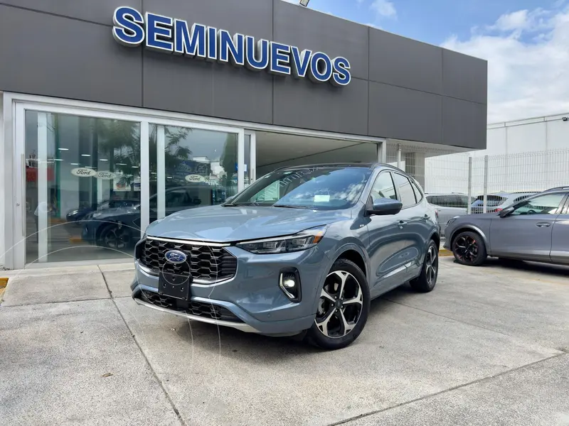 Foto Ford Escape Titanium EcoBoost usado (2023) color Azul Acero precio $705,000