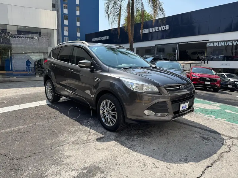 Foto Ford Escape Trend Advance usado (2015) color Gris Nocturno precio $197,500