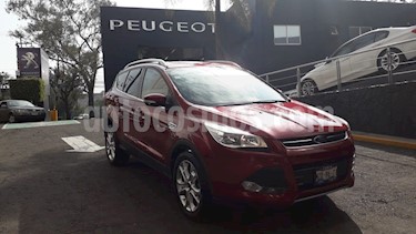 foto Ford Escape Titanium EcoBoost usado (2016) color Rojo Rubí precio $279,900