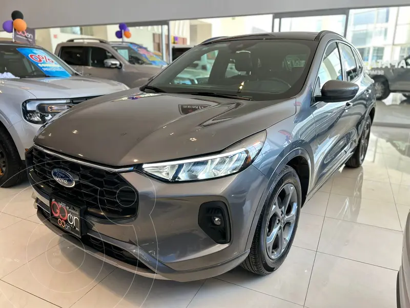 Foto Ford Escape Titanium EcoBoost usado (2024) color Gris financiado en mensualidades(enganche $155,052 mensualidades desde $11,857)