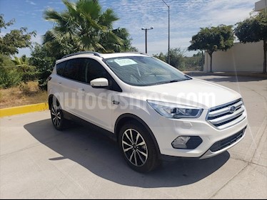 foto Ford Escape Titanium EcoBoost usado (2019) color Blanco precio $538,800