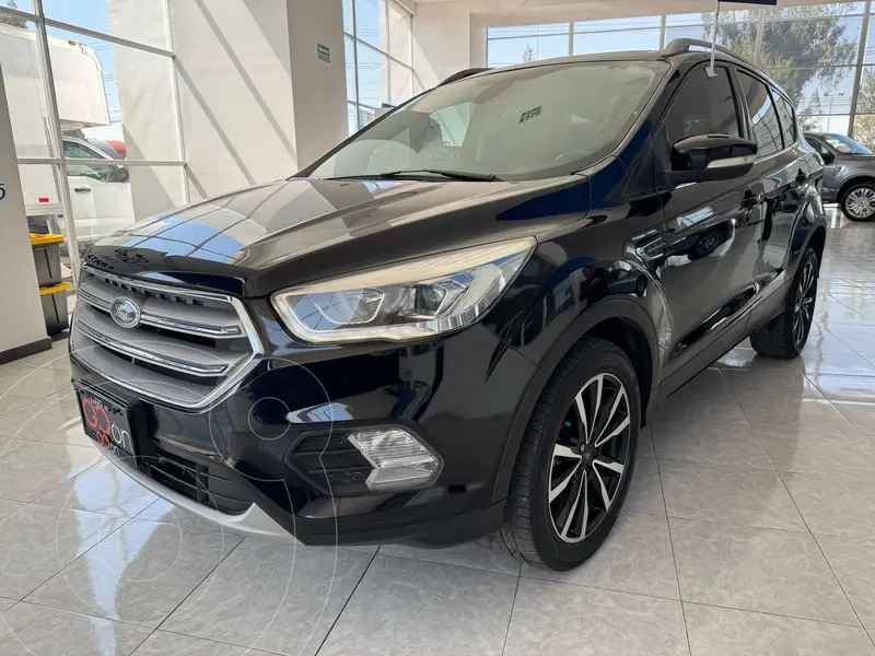 Foto Ford Escape Titanium EcoBoost usado (2018) color Negro precio $285,000