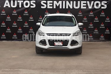 foto Ford Escape S usado (2016) color Blanco Oxford precio $229,000
