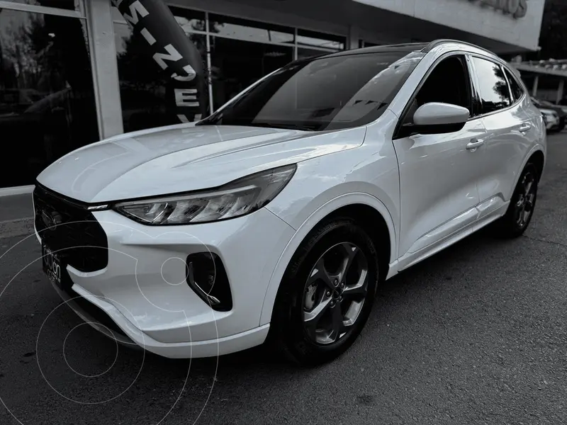 Foto Ford Escape 2023 usado (2023) color FORBB BLANCO METALICO precio $505,000