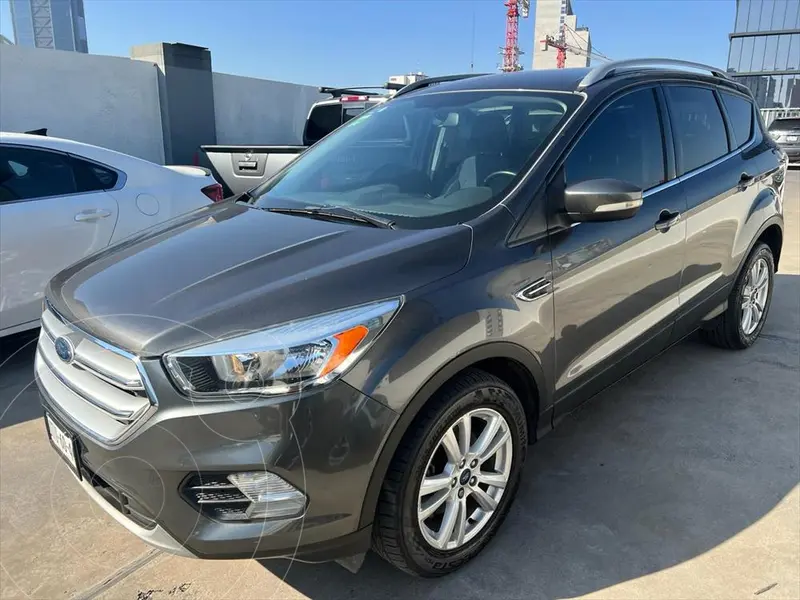 Ford Escape S usado (2017) color Gris Oscuro precio $298,000