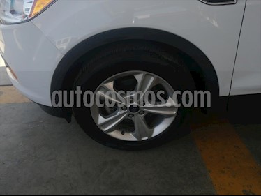 Ford Escape S PLUS 2.5 L usado (2014) color Blanco precio $210,000