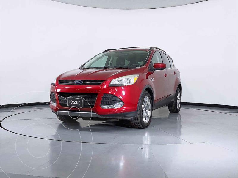 Foto Ford Escape SE Plus usado (2014) color Rojo precio $245,999