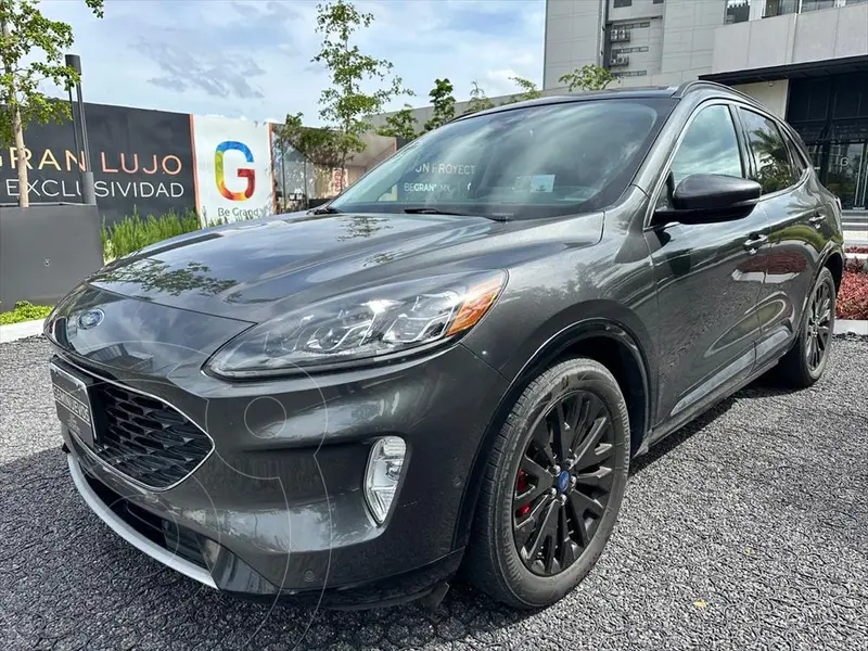 Foto Ford Escape Titanium EcoBoost usado (2020) color Gris Oscuro precio $498,000