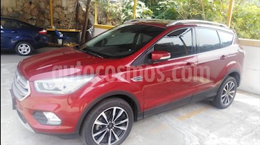 Ford Escape TITANIUM ECOBOOST 2.0L usado (2018) color Rojo precio $355,000