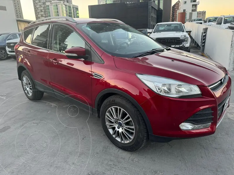 Foto Ford Escape S usado (2016) color Rojo Rubi precio $249,000