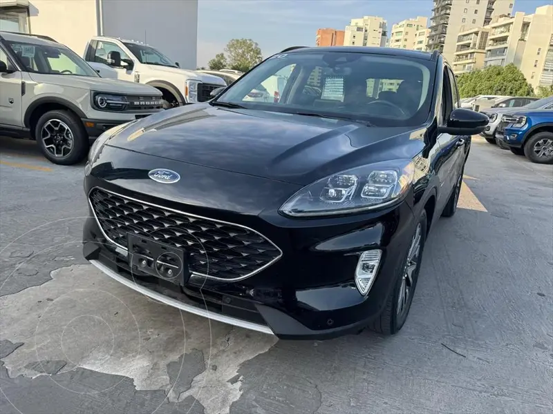 Foto Ford Escape Titanium EcoBoost usado (2020) color Negro precio $449,000