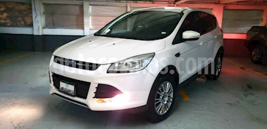 foto Ford Escape S usado (2015) color Blanco precio $229,000
