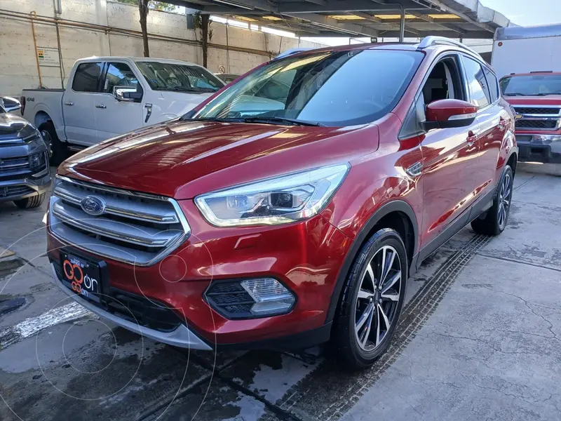 Foto Ford Escape Titanium EcoBoost usado (2019) color Rojo financiado en mensualidades(enganche $98,100 mensualidades desde $7,502)