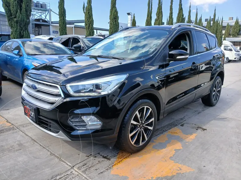 Foto Ford Escape Titanium EcoBoost usado (2019) color Negro financiado en mensualidades(enganche $96,738 mensualidades desde $7,397)