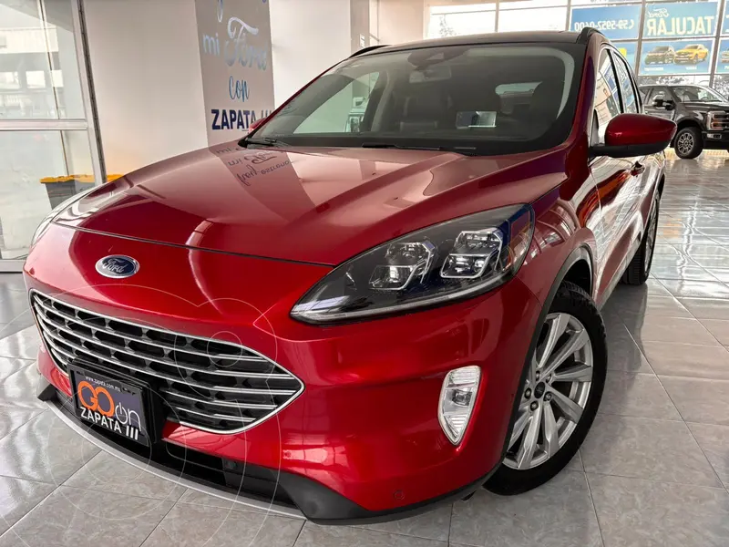 Foto Ford Escape Titanium EcoBoost usado (2022) color Rojo financiado en mensualidades(enganche $168,950 mensualidades desde $12,920)