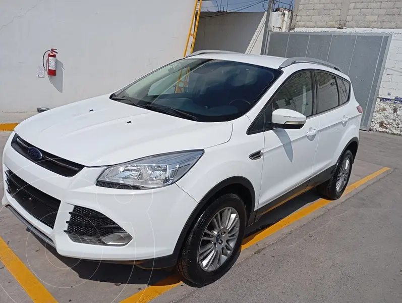 Foto Ford Escape Trend Advance usado (2016) color Blanco precio $220,000