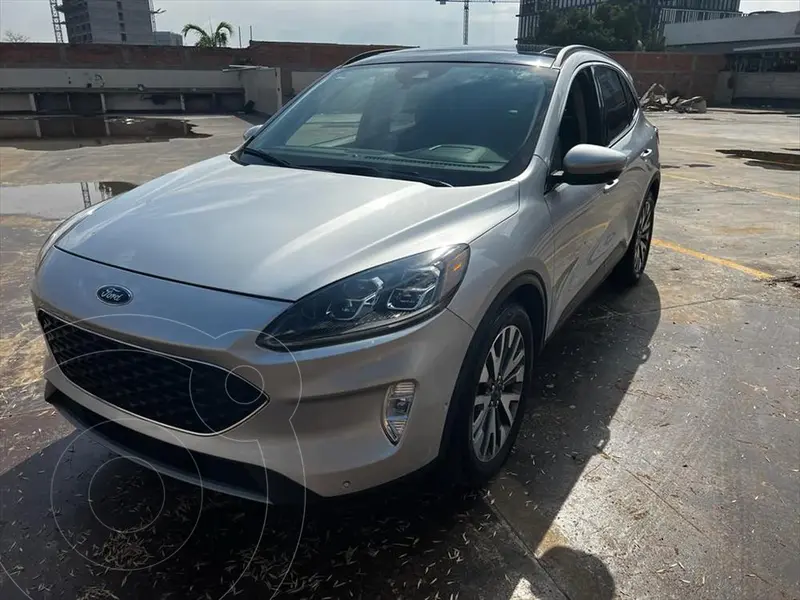 Foto Ford Escape Titanium EcoBoost usado (2020) color Plata precio $449,000