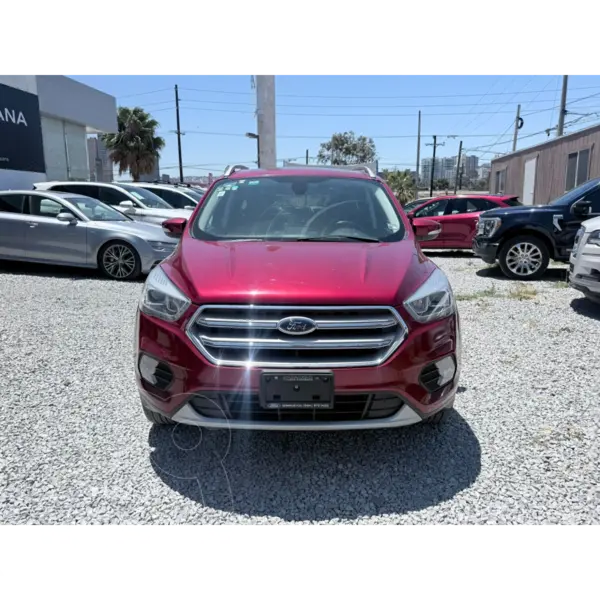 Foto Ford Escape Titanium EcoBoost usado (2018) color Rojo precio $218,000