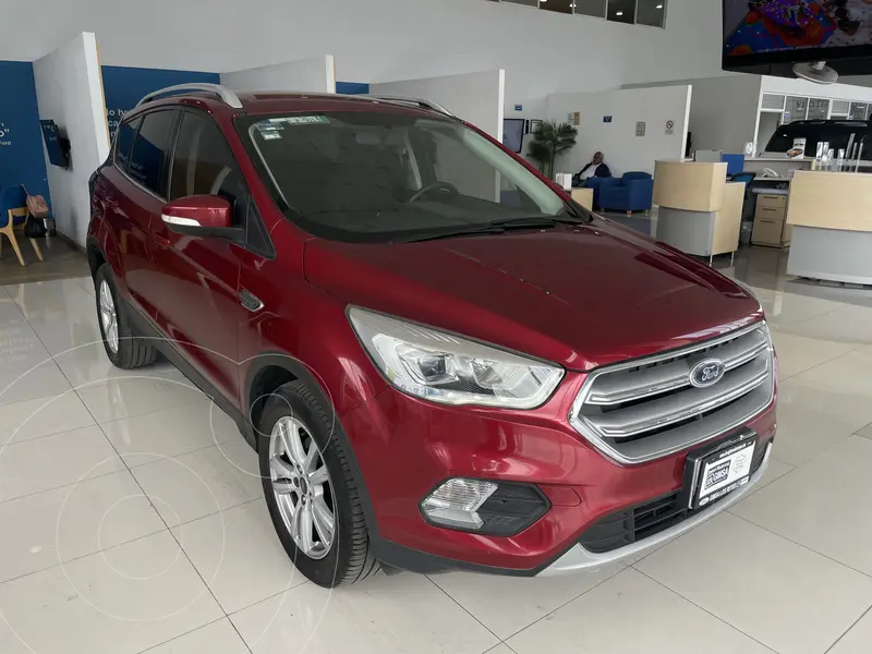 Foto Ford Escape S Plus usado (2019) color Rojo Rubi financiado en mensualidades(enganche $66,805 mensualidades desde $5,495)