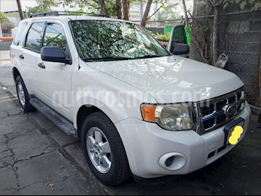 Ford Escape XLS usado (2010) color Blanco precio $120,000