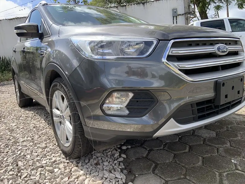 Foto Ford Escape S usado (2018) color Gris Oscuro precio $349,999
