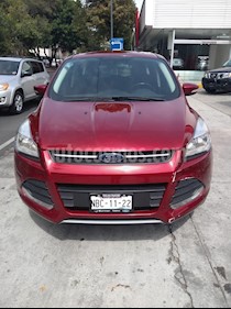 foto Ford Escape S usado (2016) color Rojo Rubí precio $229,000