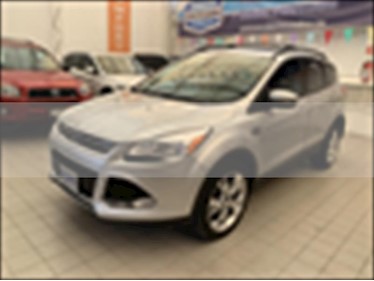 foto Ford Escape SEL usado (2013) color Plata precio $213,000