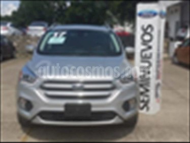 Foto Ford Escape Titanium usado (2017) color Plata precio $385,000