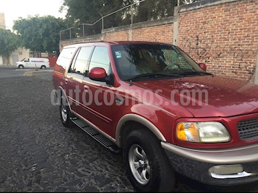 foto Ford Expedition Eddie Bauer 4x2 usado (1997) color Rojo Vivo precio $58,000