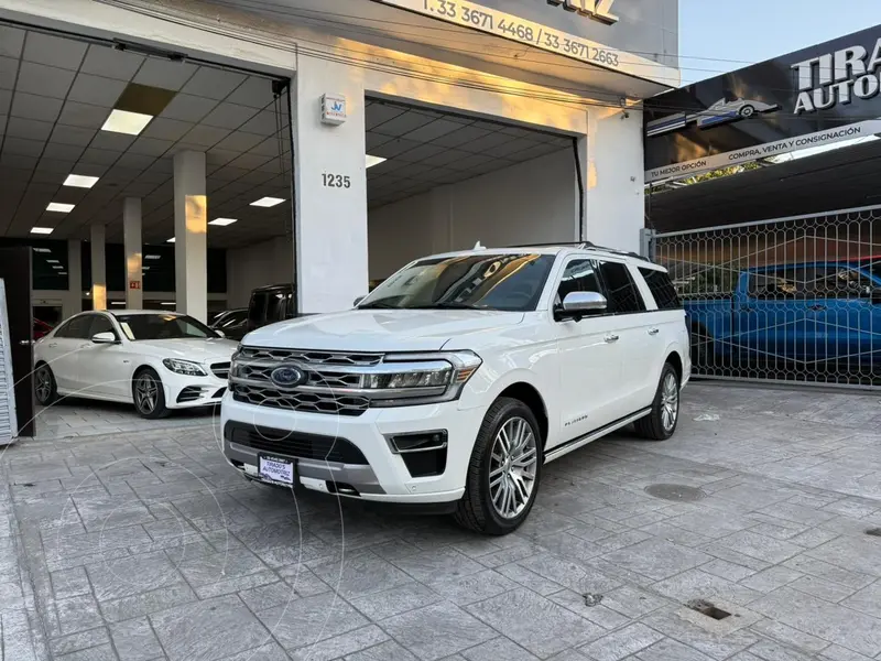 Foto Ford Expedition Platinum Max 4x4 usado (2022) color Blanco financiado en mensualidades(enganche $240,000 mensualidades desde $31,770)