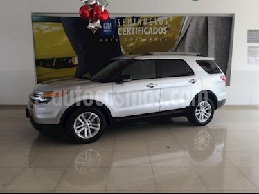 foto Ford Explorer 5p XLT V6/3.5 Aut Piel usado (2013) color Plata precio $293,900