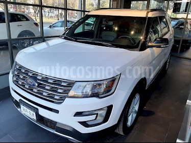 Foto Ford Explorer XLT usado (2017) color Blanco precio $399,000