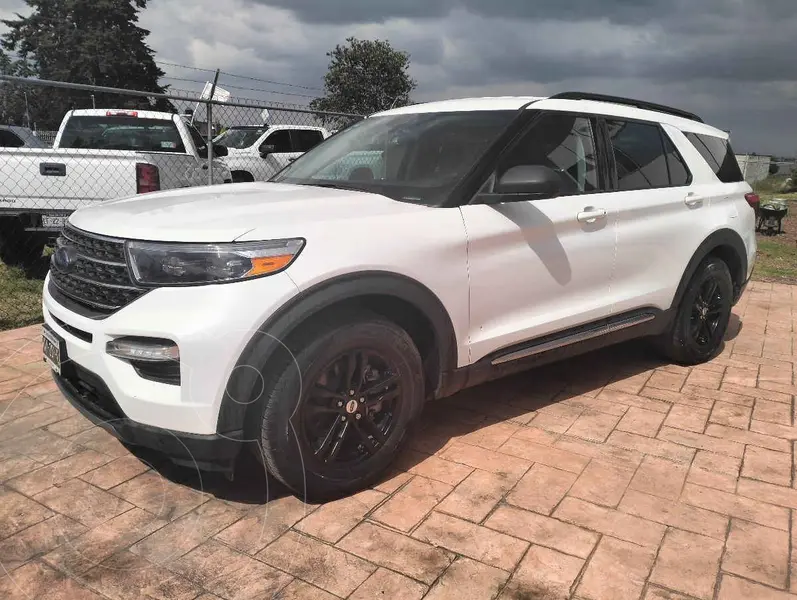 Foto Ford Explorer XLT usado (2022) color Blanco financiado en mensualidades(enganche $156,576 mensualidades desde $17,082)