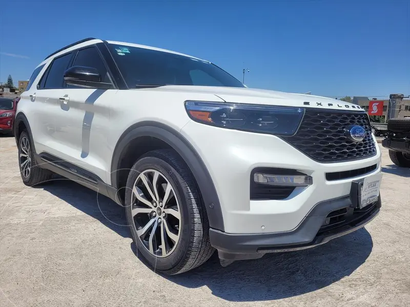 Foto Ford Explorer ST 4WD ECOBOOST C/SISTEMA DE ENTRETENIMIENTO usado (2022) color Blanco precio $865,000