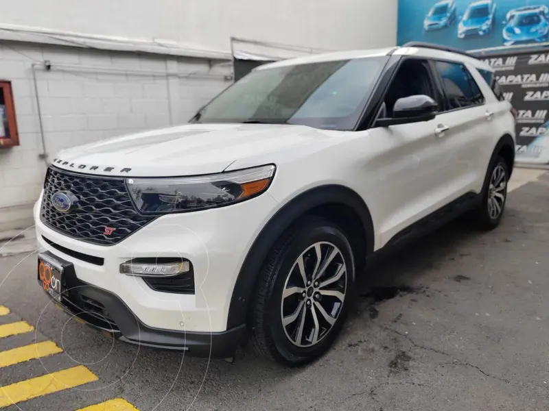 Foto Ford Explorer XLT usado (2023) color Blanco financiado en mensualidades(enganche $274,952 mensualidades desde $21,025)